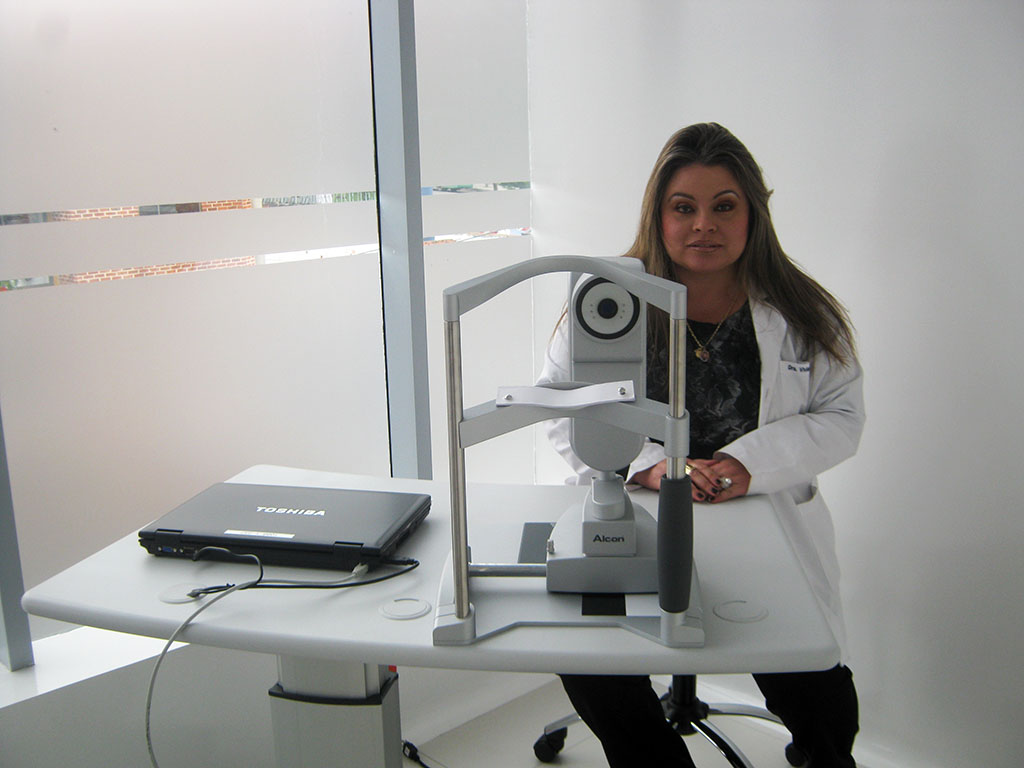 BIOMETRO Y PUPILOMETRO: Lensx para el estudio de la medida de los lentes intraoculares y la pupilometria.